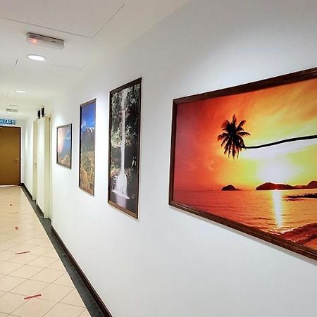 Api-Api Guesthouse Kota Kinabalu Ngoại thất bức ảnh