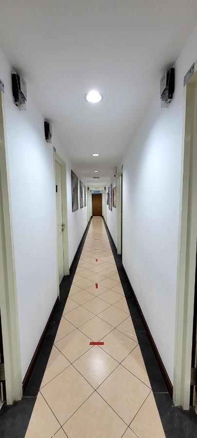 Api-Api Guesthouse Kota Kinabalu Ngoại thất bức ảnh